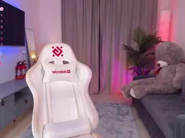 Explore 23 years old blush_mikki from Chaturbate blush_mikki from Chaturbate
